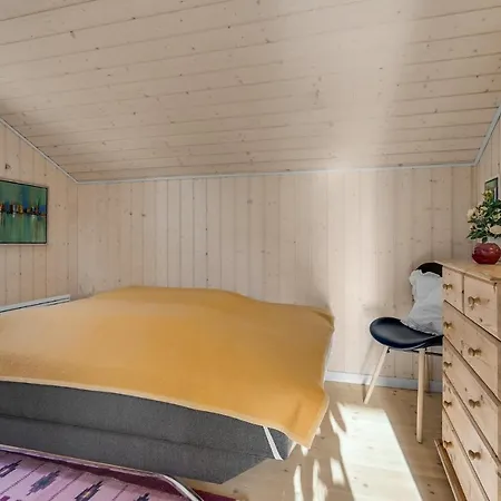 Three-bedroom In Vaggerlose * Bøtø By