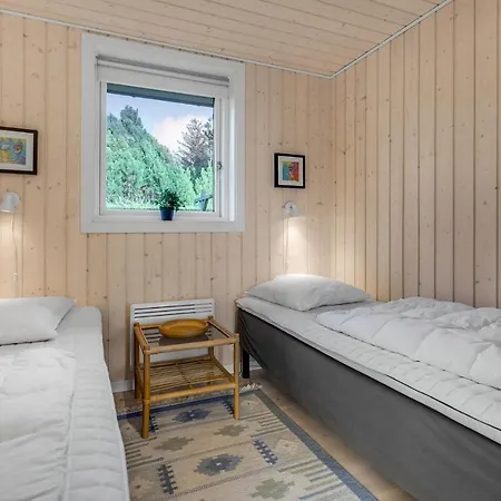 Three-bedroom In Vaggerlose *