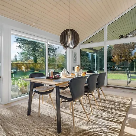 Three-bedroom In Vaggerlose Nyaraló *